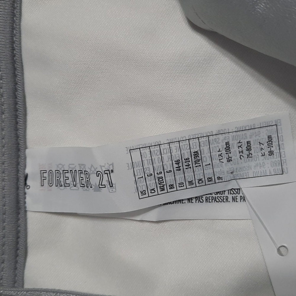 Forever 21 Shiny silver bodysuit NWT ! - Picture 3 of 5